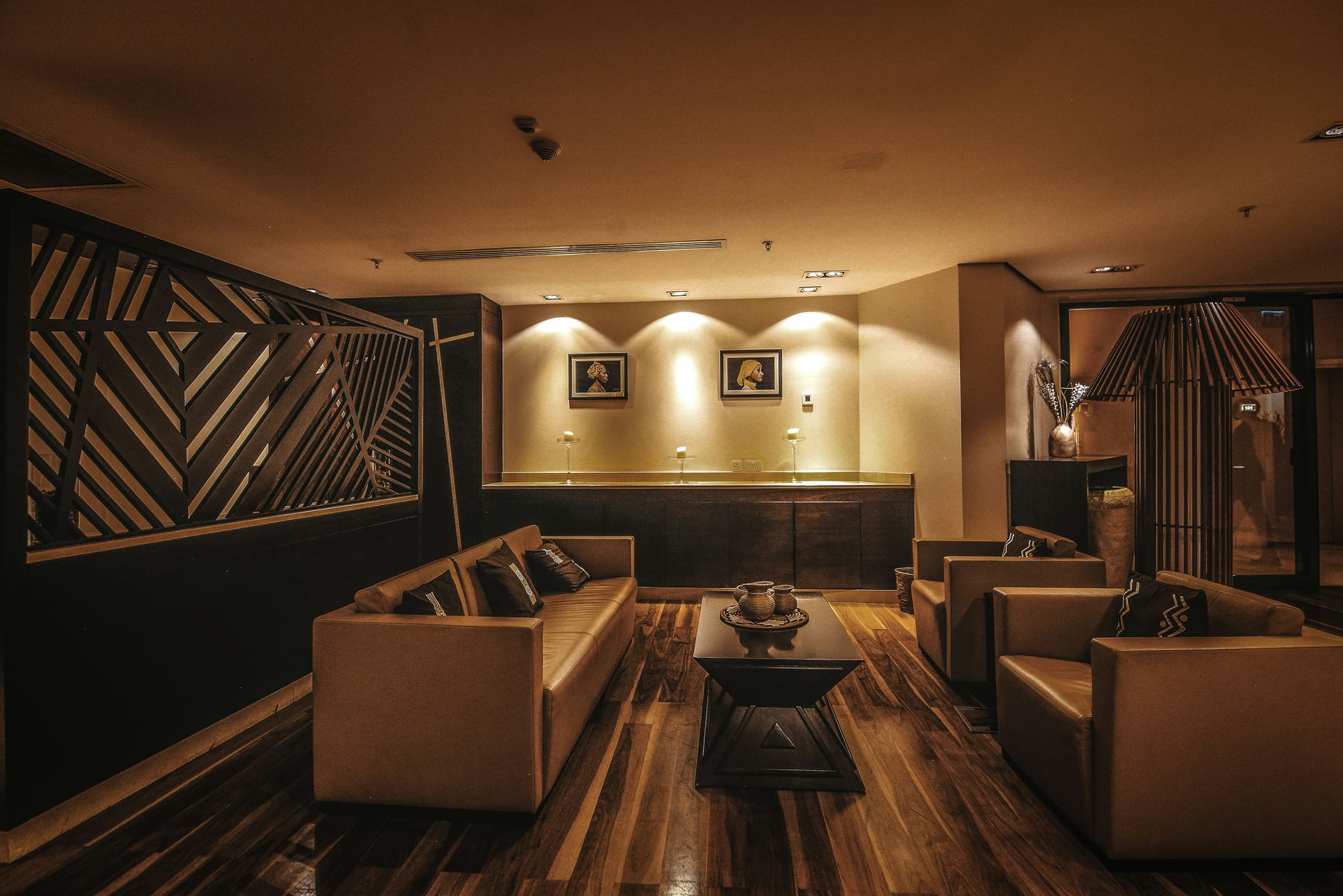 Transform Your Space: Lighting Ideas for Dramatic Modern Ceilings